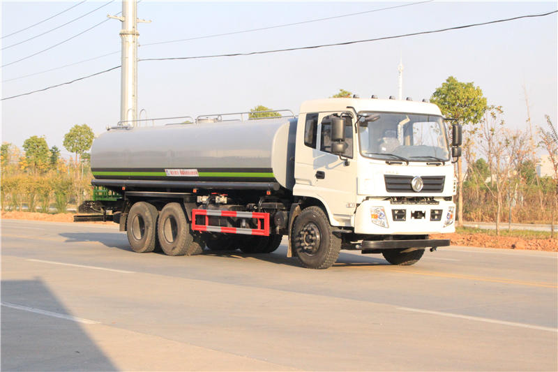 東風(fēng)專底后雙橋?yàn)⑺噟國(guó)五18噸灑水車