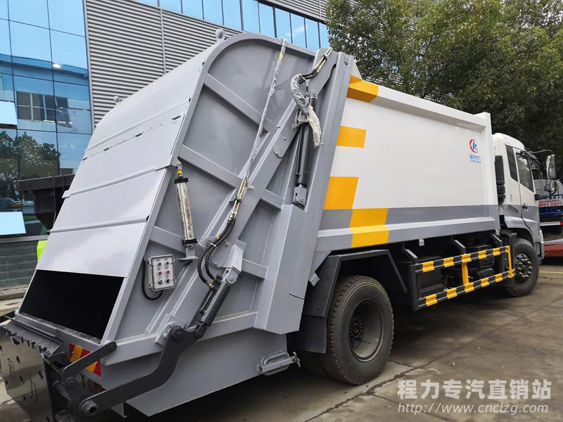 東風天錦壓縮式垃圾車