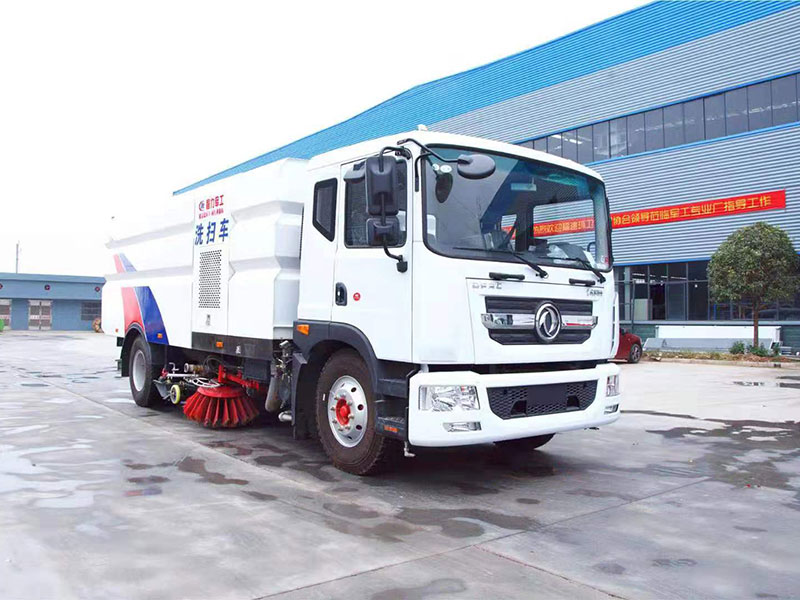 東風(fēng)多利卡D9洗掃車