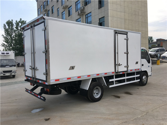 五十鈴600P冷藏車-廂長5.2米