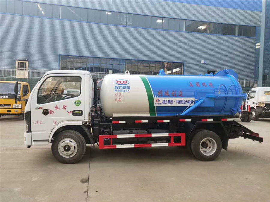 國六東風小多利卡吸污車