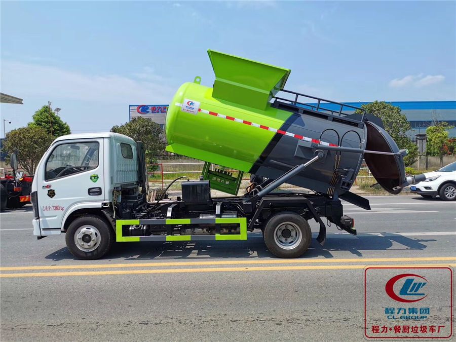 國六東風小多利卡餐廚垃圾車