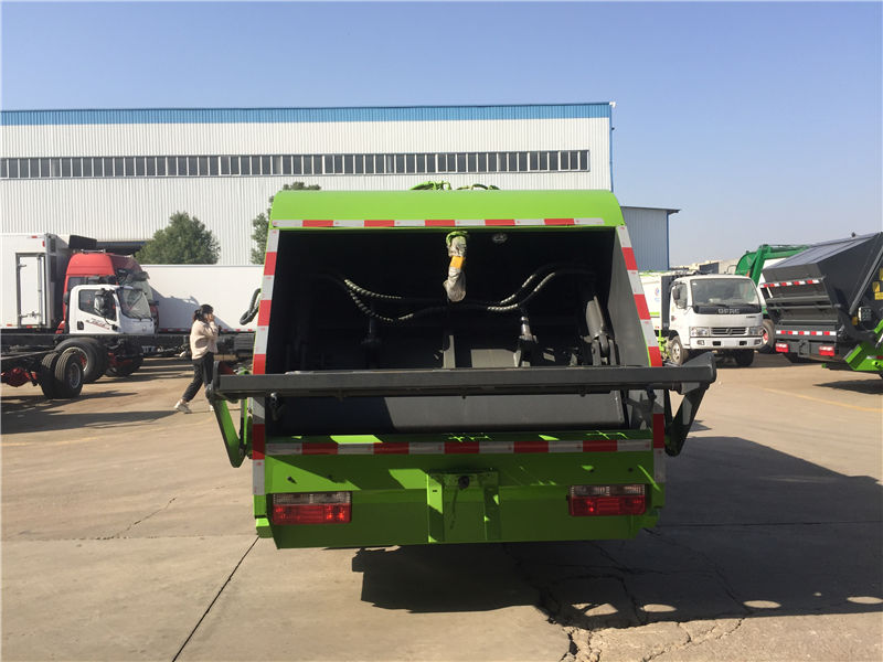 國六東風多利卡壓縮式垃圾車