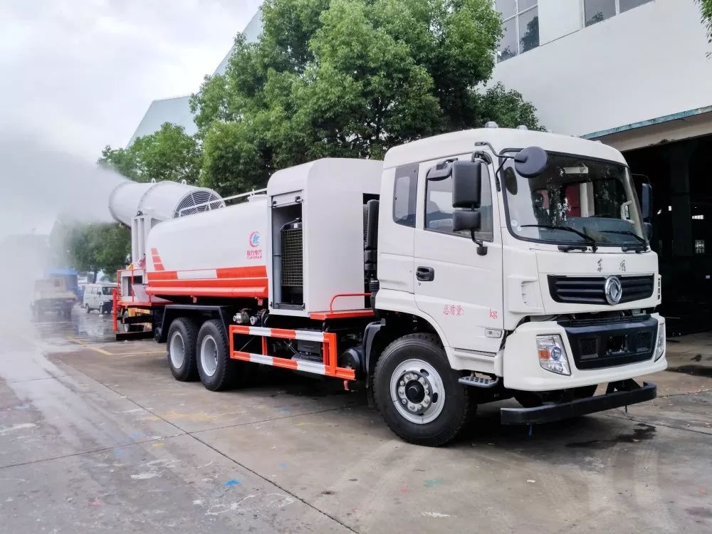 國(guó)六東風(fēng)后雙橋多功能灑水抑塵車