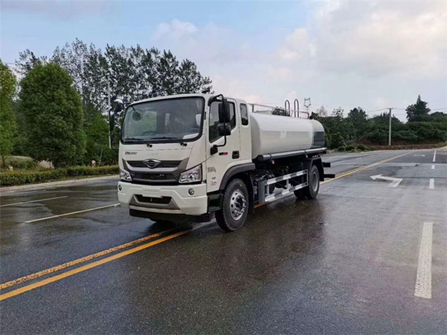 國(guó)六福田瑞沃10噸灑水車(chē)