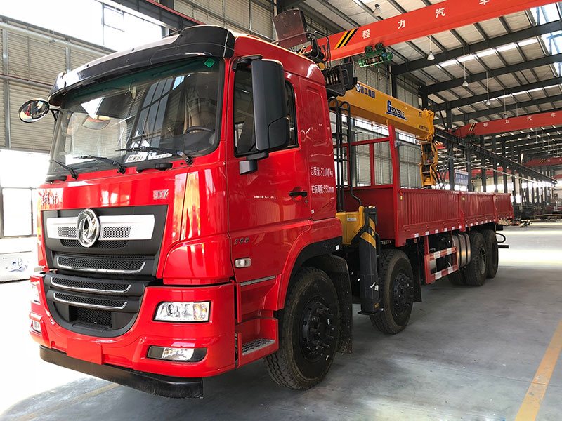 東風暢行D7前四后八隨車吊徐工14噸五節(jié)臂G系列吊機