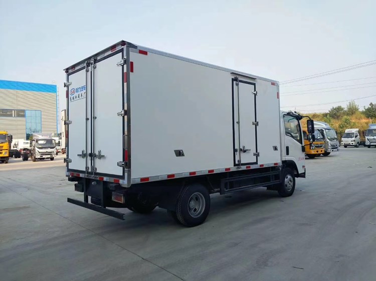 國六4米2五十鈴KV100藍牌冷藏車