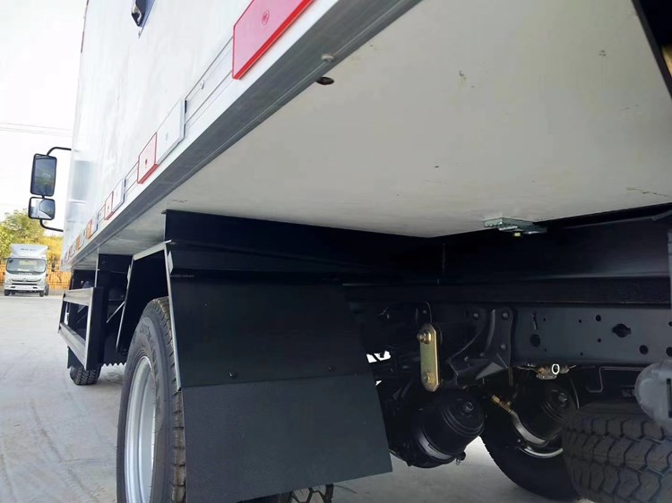 國六4米2五十鈴KV100藍牌冷藏車