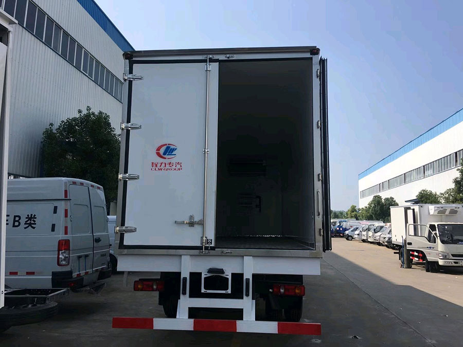東風(fēng)天錦KR冷藏車(chē)|7.7米冷藏車(chē)