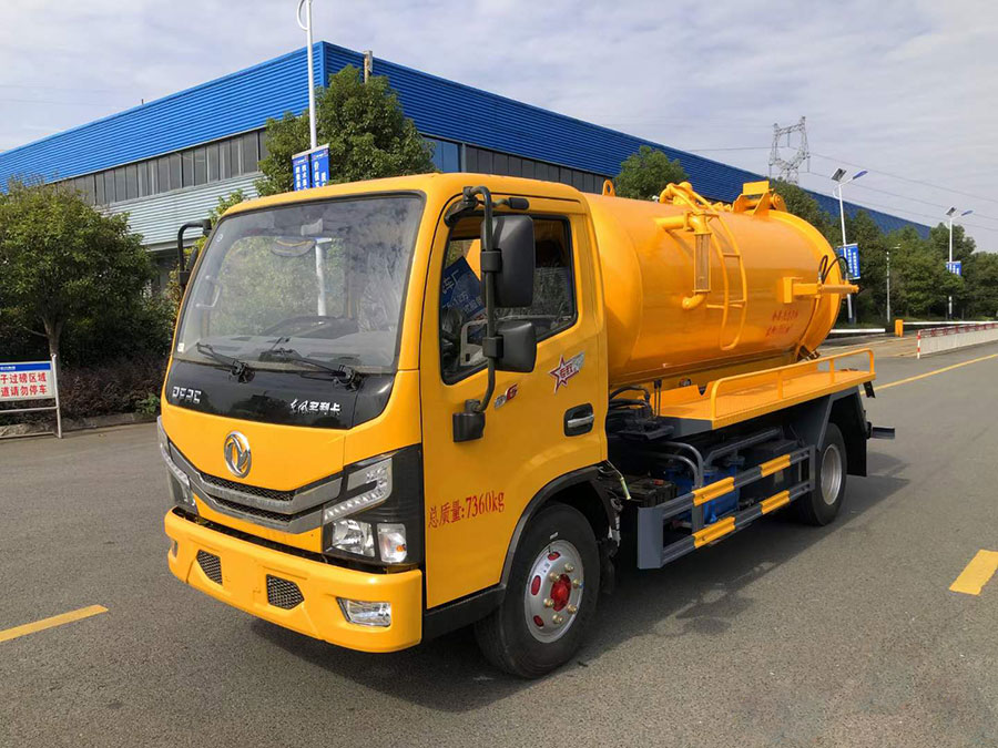 國(guó)六東風(fēng)D6吸污車|5方清洗吸污車