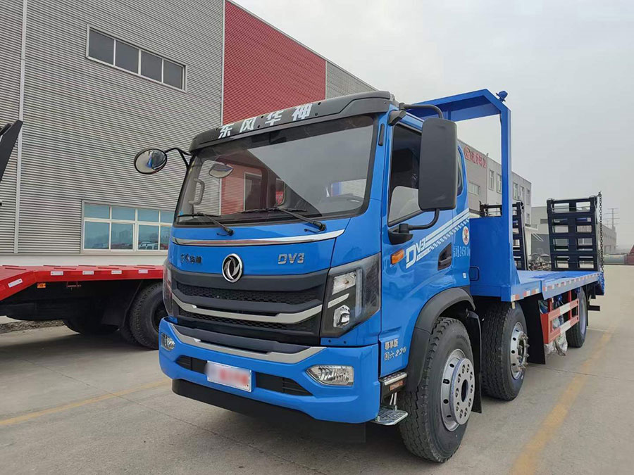 東風(fēng)華神國六小三軸平板車