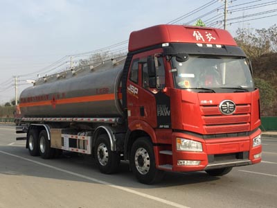 國(guó)六解放前四后八31方鋁合金運(yùn)油車(chē)